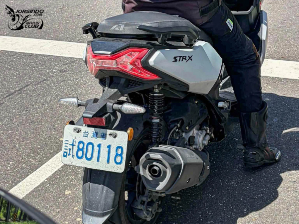 封面"[間諜車]