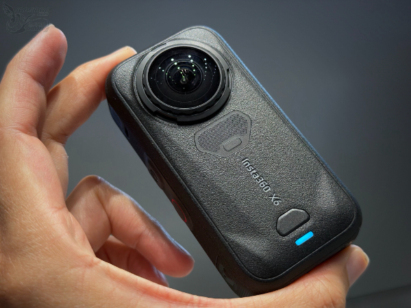 封面"短小更好拍！Insta360