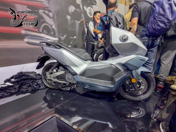 封面"[重慶車展]