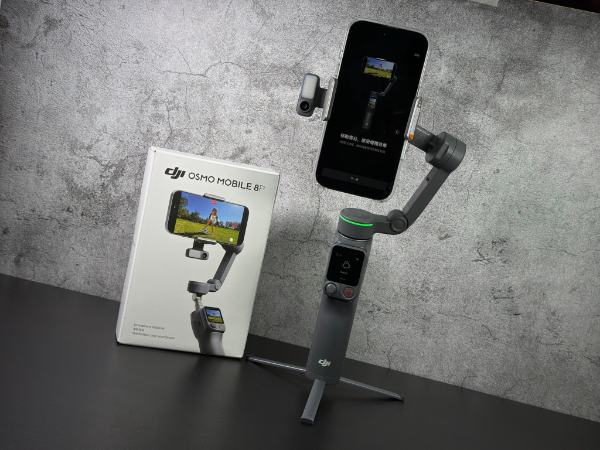 封面"DJI
